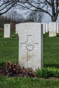 nzwargraves.org.nz/casualties/denis-patrick-hogan © New Zealand War Graves Project